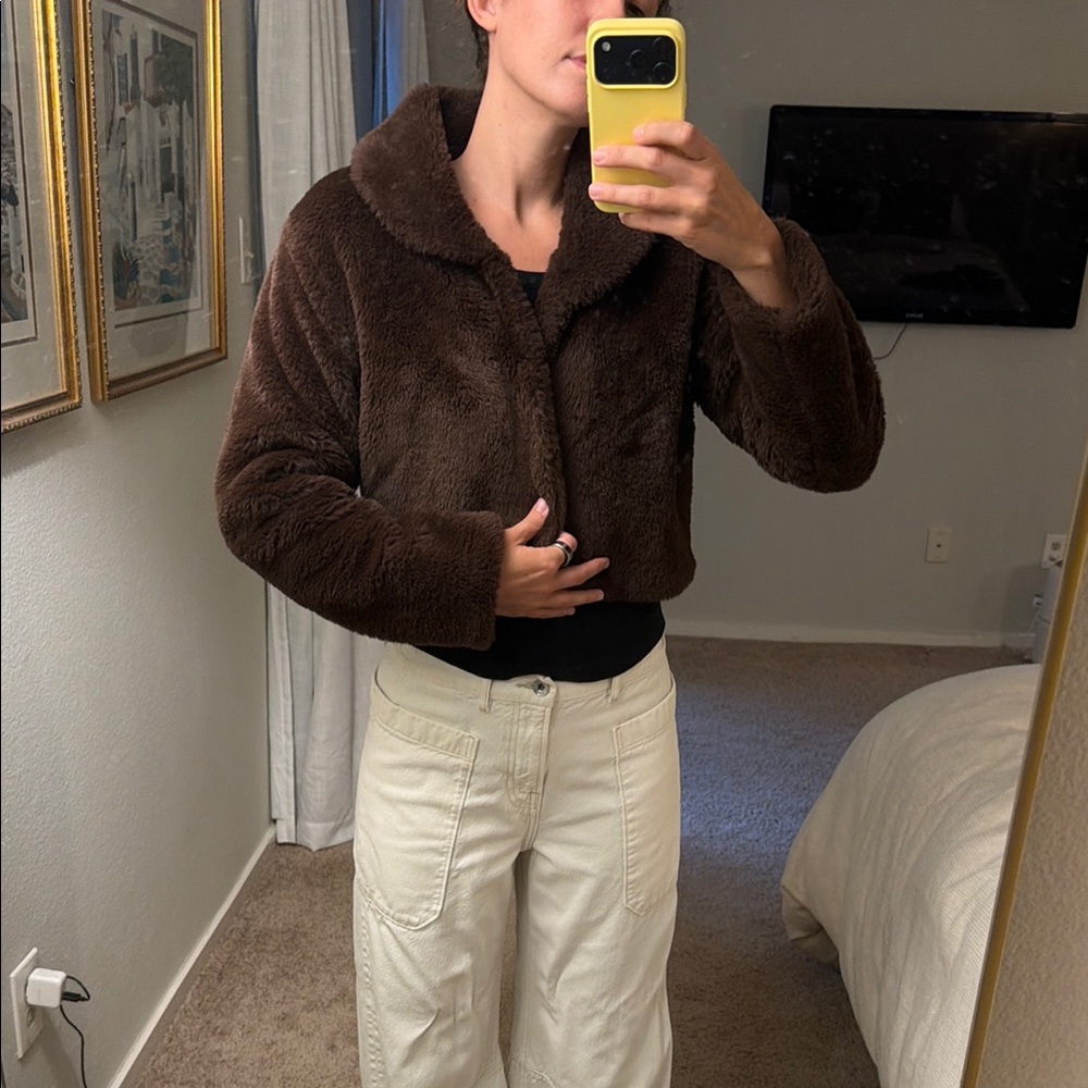 Women's Plush Dark Brown Faux-Fur Cropped Jacket